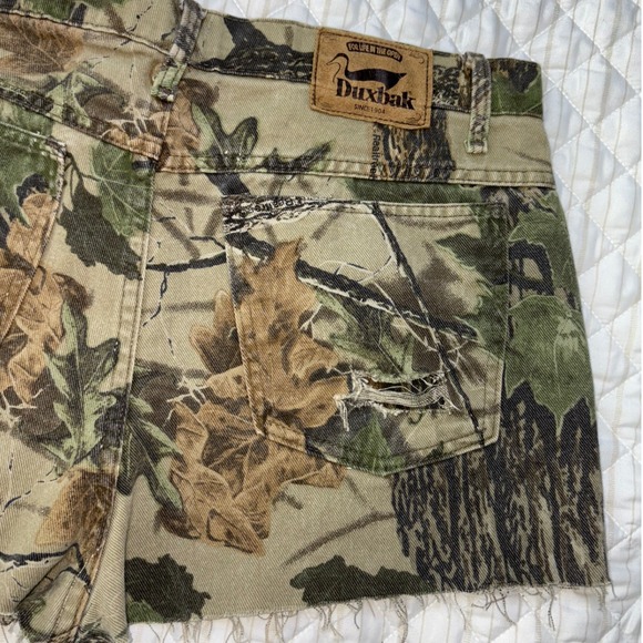 Durashak Realtree Camo Sz 28 Distressed Cutoff Jean Shorts Women's Outdoor Y2K - Picture 1 of 5